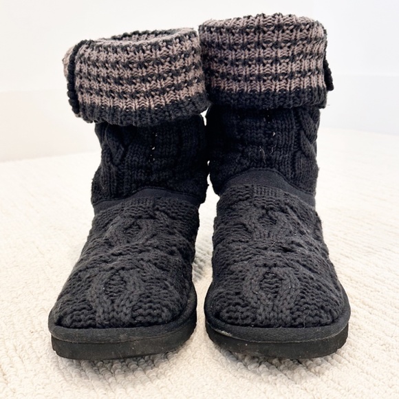 Ugg | Leland Cable Knit Fold Over Boots Y2K | Black | 6 - Picture 2 of 12